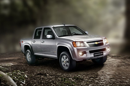 Chevrolet Colorado Side View Silver Color